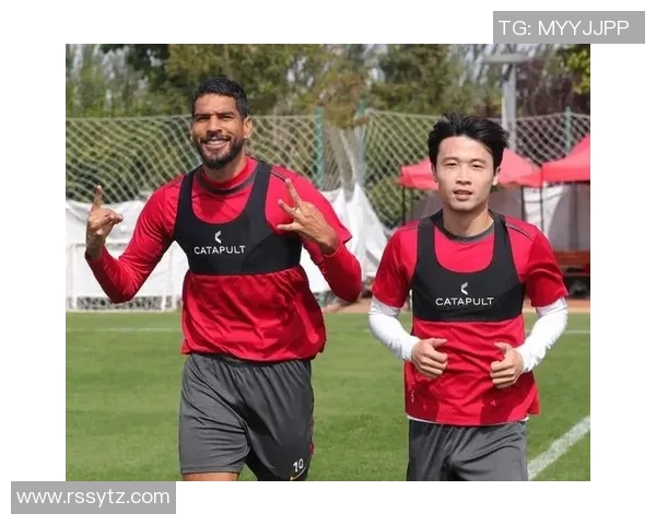 失落归乡？布隆德比欲迎回奥莫伊胡安弗，亚泰年月成生计低谷